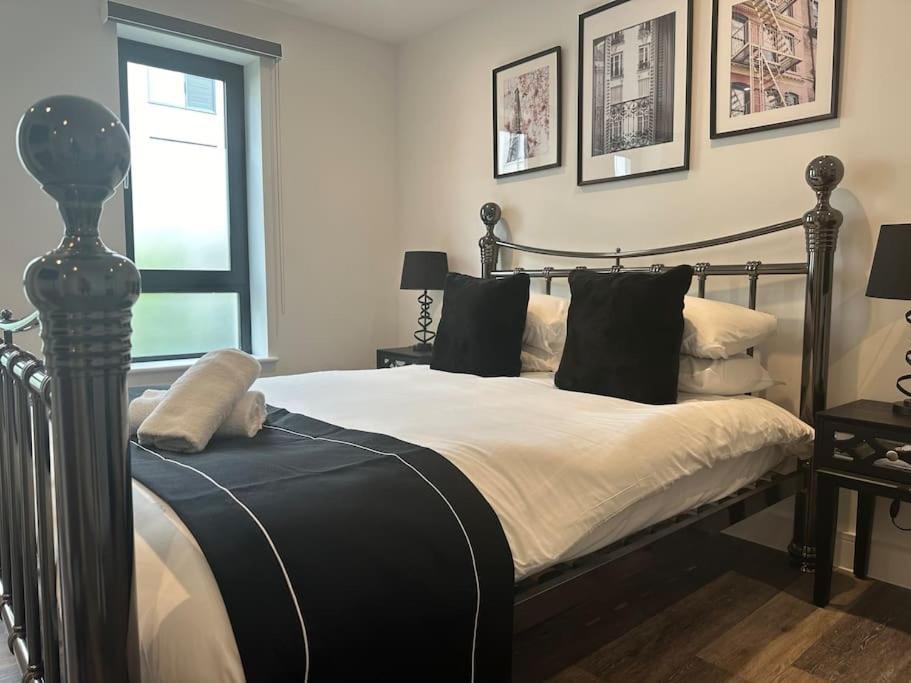Museum View Apartments City Centre 1 Bedroom Cardiff Zewnętrze zdjęcie